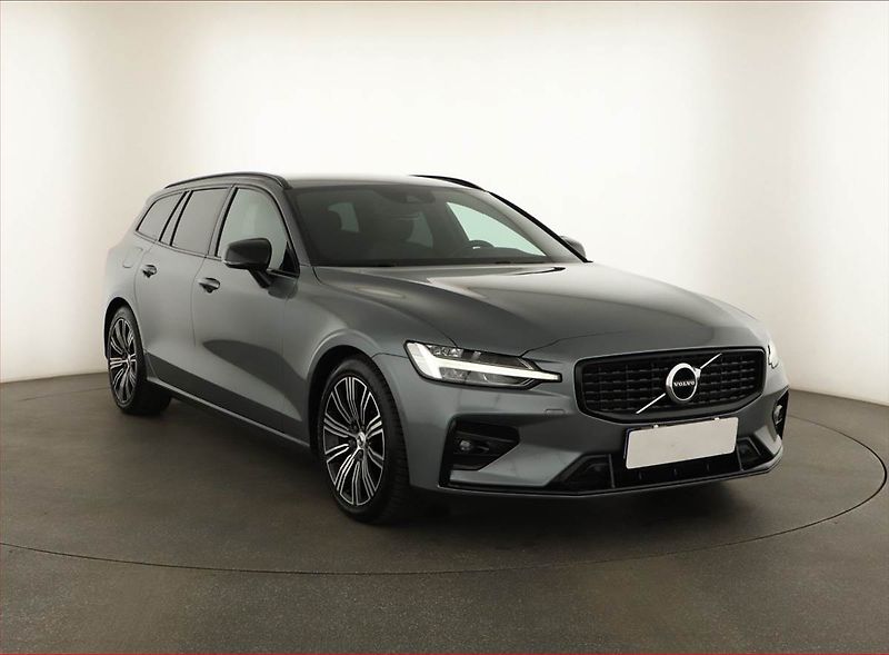 Volvo V60 (2021) R-Design B4 - fotka 1 z 29