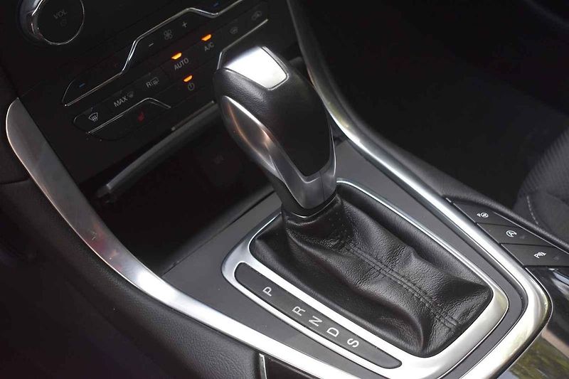 Ford S-Max druhé generace může sloužit větším rodinám ještě hodně dlouho.