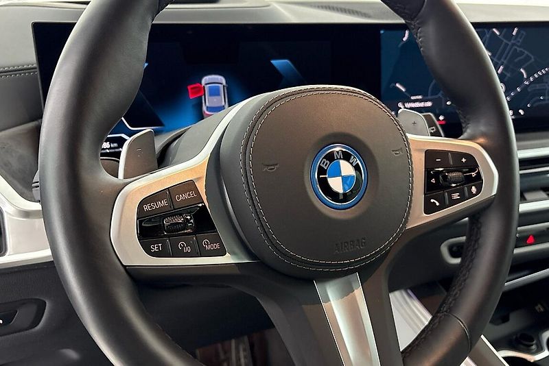 BMW X5 xDrive50e - fotka 23 z 27