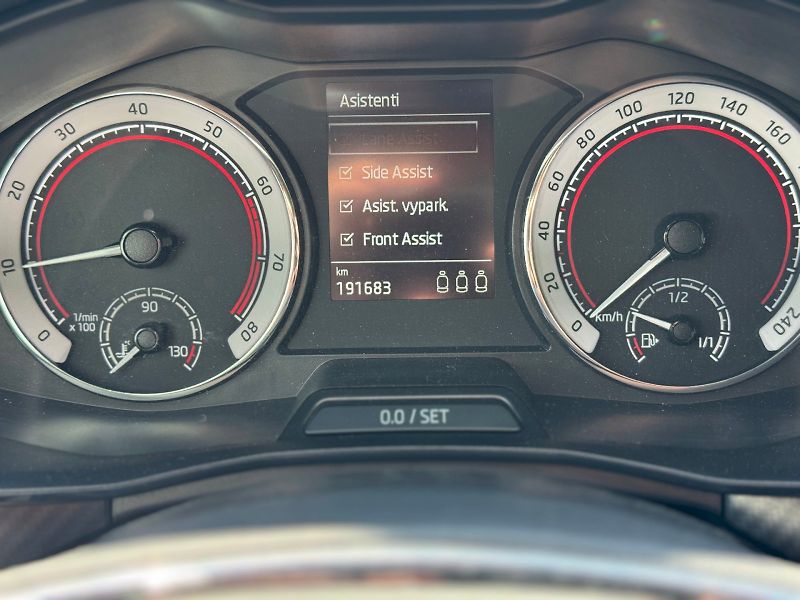 Škoda Scala (2020) Monte Carlo 1.0 TSI 85 kW - fotka 9 z 26