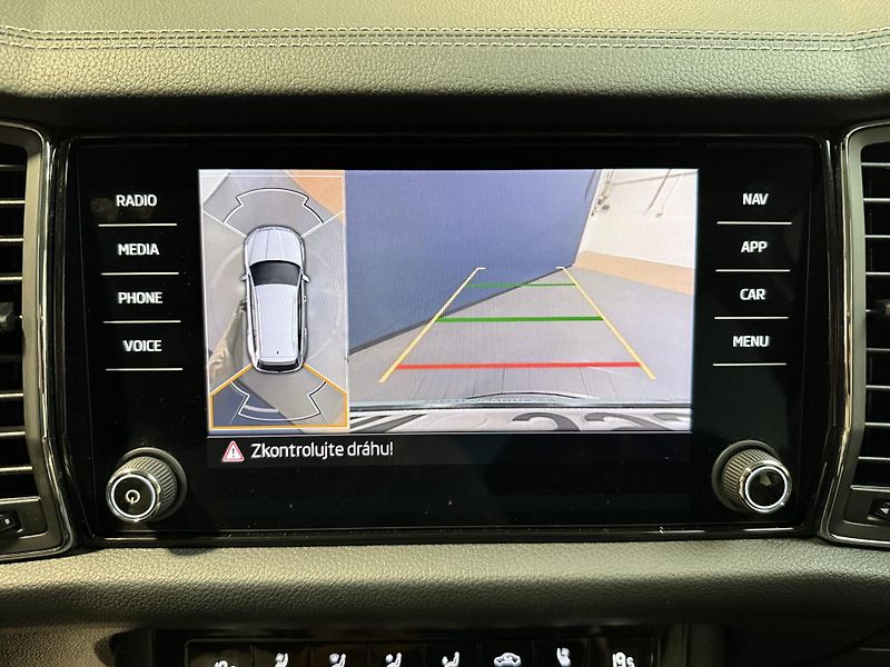 Škoda Kodiaq 2.0 TDI 147 kW L&K 4x4 DSG - fotka 8 z 17