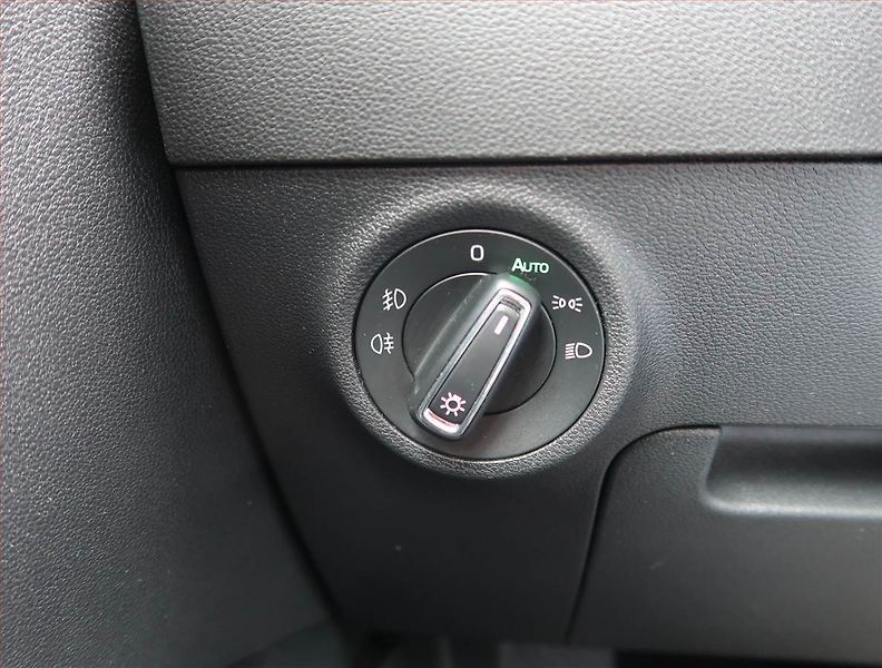 Škoda Karoq (2017) Style 1.5 TSI - fotka 19 z 24