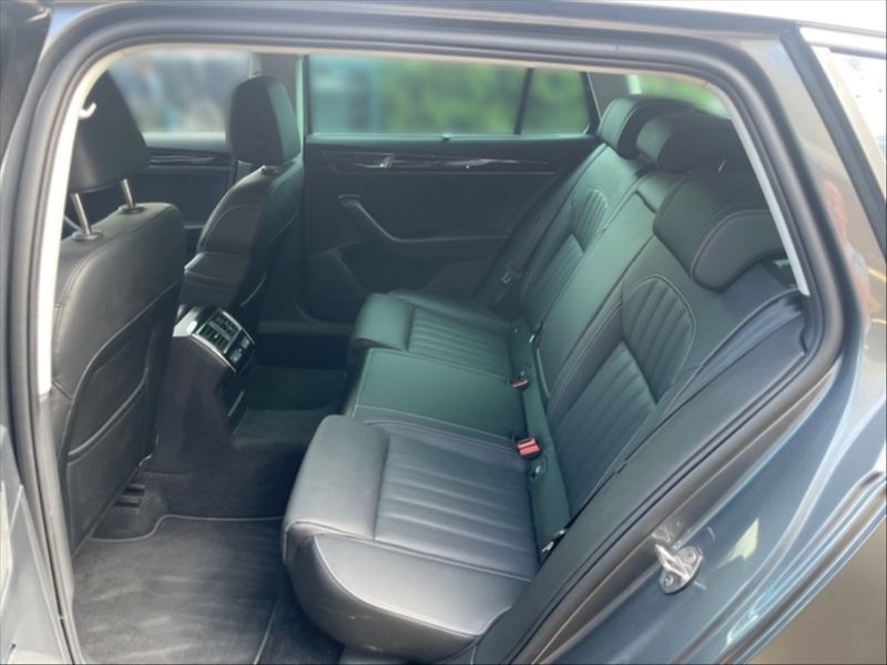 Škoda Superb 2,0 TDI 147 4x4 L&K Aut - fotka 8 z 11