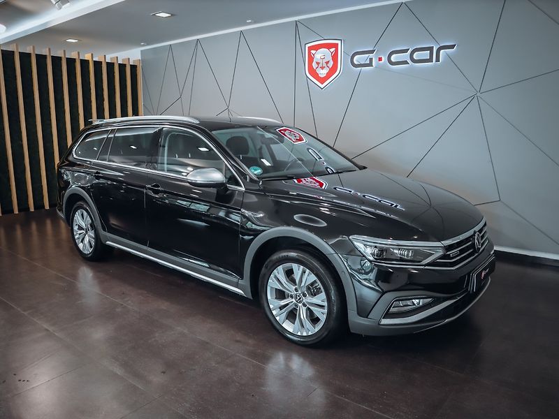 Volkswagen Passat Variant 2.0 TDI Alltrack 4MOTION DSG - fotka 3 z 28