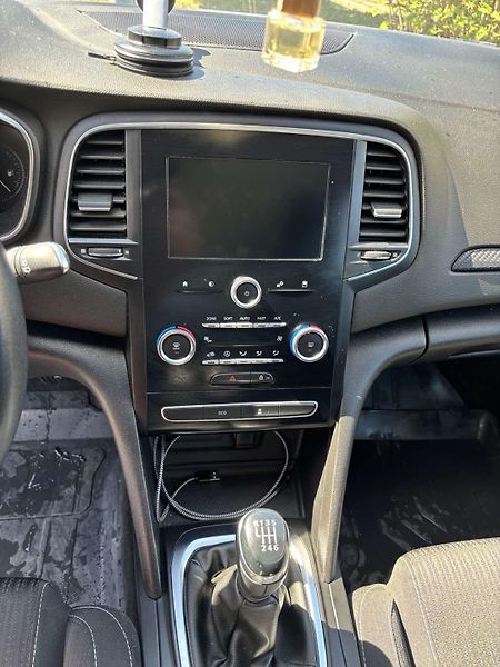 Renault Mégane (2019) RENAULT MEGANE Zen čtvrté gene - fotka 17 z 18