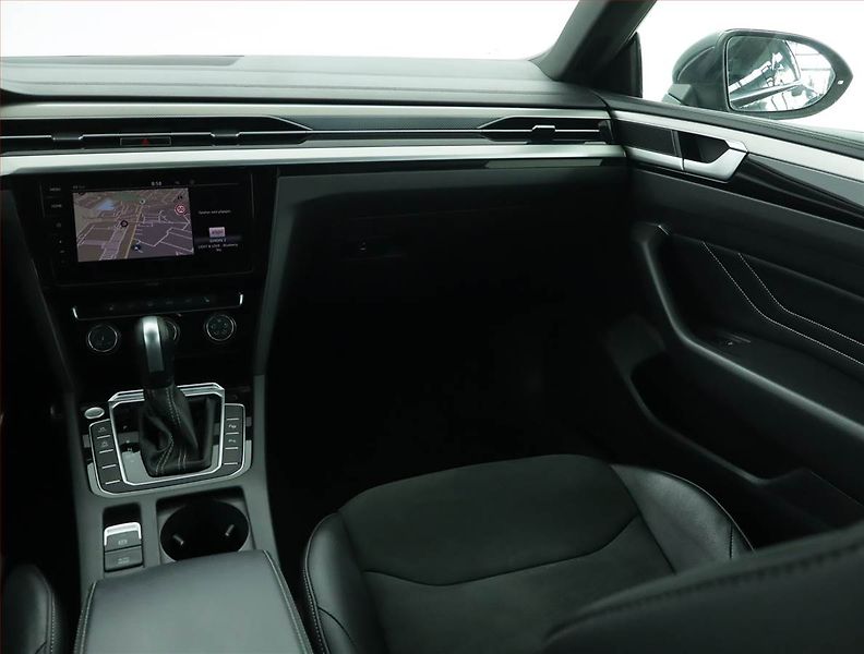 Volkswagen Arteon (2023) R-line 2.0 TDI 4Motion - fotka 8 z 16