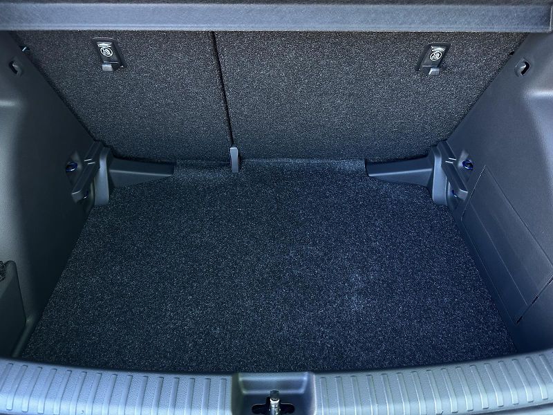 Škoda Fabia 1.0TSi 116PS Monte Carlo Bi-LE - fotka 37 z 37