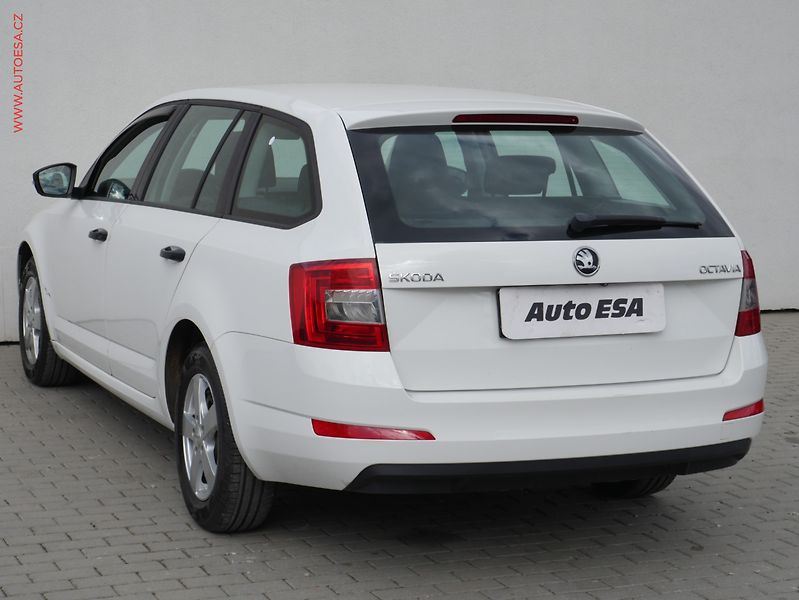 Škoda Octavia (2015) 1.6 TDi, ČR, Active, AC - fotka 6 z 14
