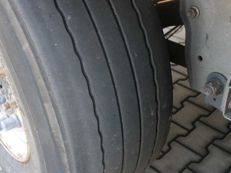 Schmitz Ostatní CARGOBULL SCB*S3T, ZVEDACÍ NÁP - fotka 9 z 13
