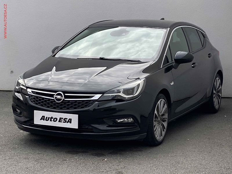 Opel Astra (2015) 1.4 SiDi, Innovation, LED, - fotka 3 z 19