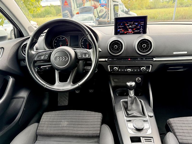 Audi A3 (2018) 1.0 TFSI Sport - fotka 8 z 19