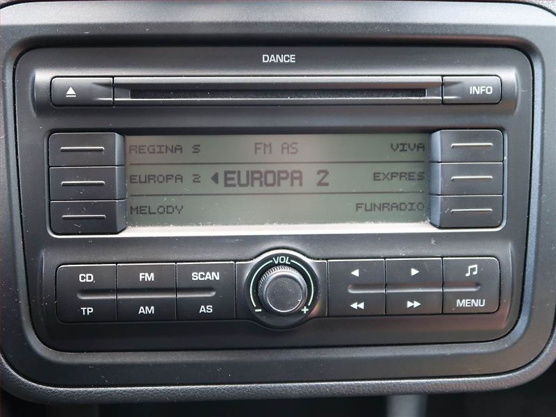 Škoda Fabia (2009) 1.2 12V, nová STK, rezervace - fotka 12 z 17