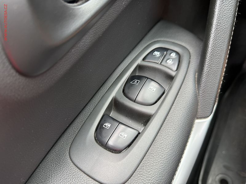 Renault Kadjar (2018) 1.6TDCi 4x4, LED, TZ, panor - fotka 11 z 19