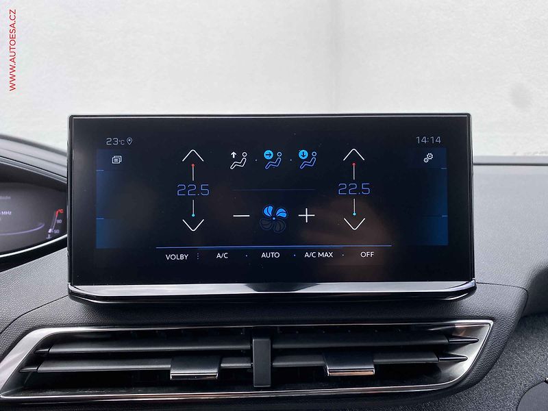 Peugeot 3008 (2023) 1.2 PT, Allure, LED, navi - fotka 17 z 17