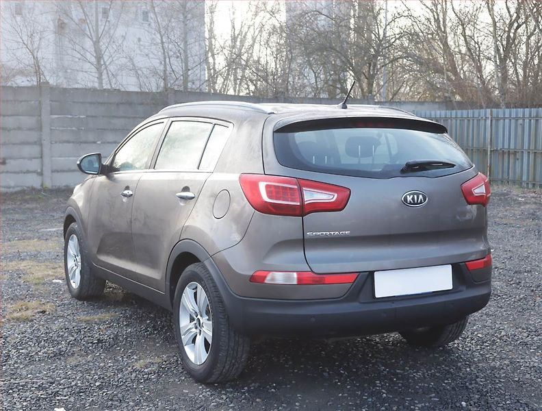 Kia Sportage (2011) 1.6 GDI, Tempomat - fotka 4 z 15