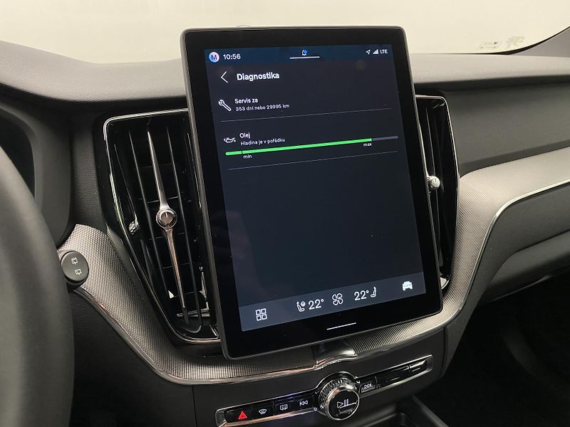 Volvo XC60 T8 AWD BLACK EDITION RECHARGE  - fotka 37 z 47