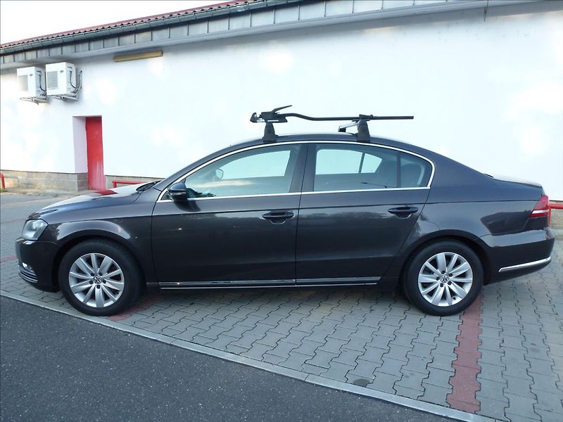 Volkswagen Passat 1,6 TDI Serviska, TOP STAV !!! - fotka 12 z 60