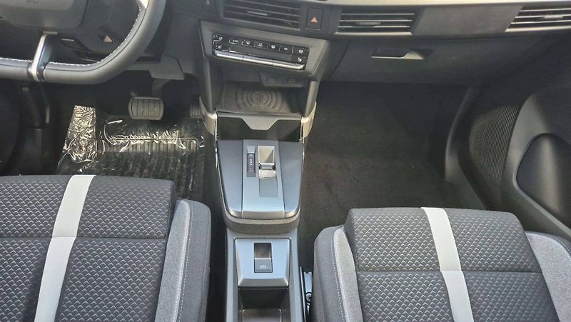 Opel Frontera (2026) GS Hybrid 1.2 TURBO (81kW/110k - fotka 14 z 34