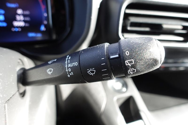 Toyota ProAce City Verso 1,5D-4D 96kW VIP Long VIP 7mís - fotka 29 z 35