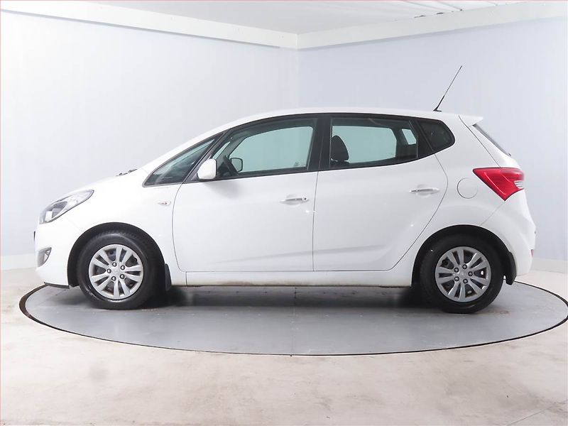 Hyundai ix20 (2019) 1.6 CVVT, Serv.kniha - fotka 3 z 14