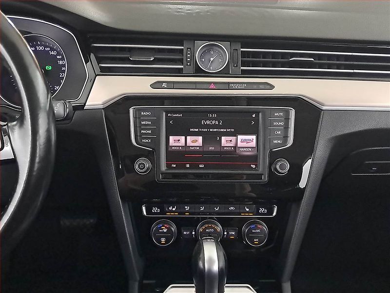 Volkswagen Passat (2016) 2.0 BiTDI, 4X4, Automat, Kůže - fotka 12 z 23