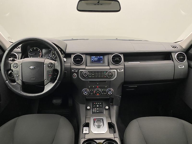 Land Rover Discovery 3.0 TDV6 S AWD AUT REZERVACE - fotka 2 z 41