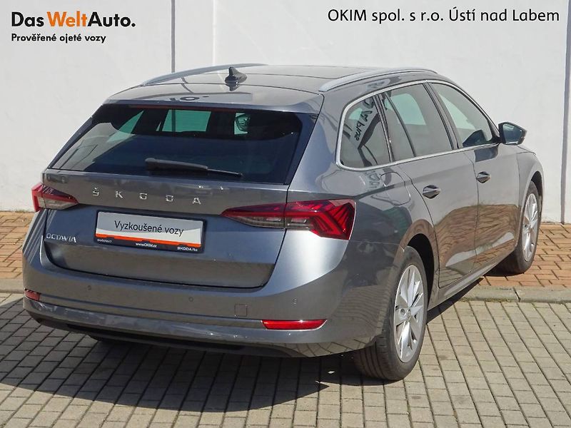 Škoda Octavia (2023) 2,0TDi /110kW Style DSG - fotka 2 z 30