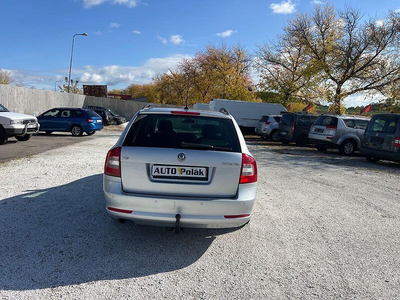 Škoda Octavia 2.0 TDi - fotka 14 z 15
