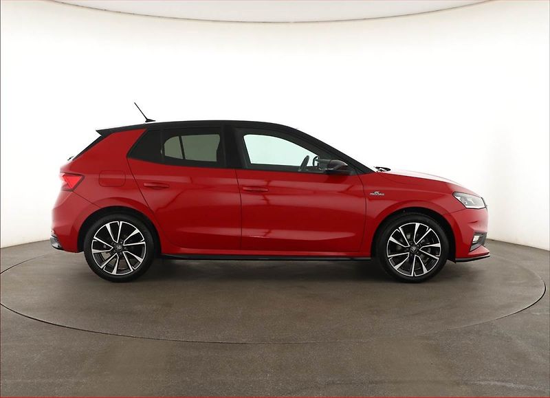Škoda Fabia (2025) 1.0 TSI, Monte Carlo, FullLed - fotka 6 z 18