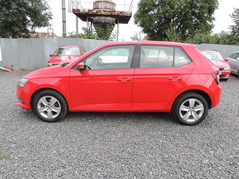 Škoda Fabia (2018) 1.0MPi,55kw,Amb,1.maj,ČR - fotka 8 z 43