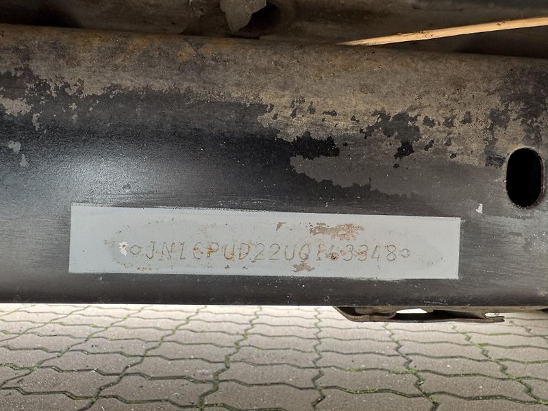 Nissan Navara (2009) původ ČR, DPH - fotka 21 z 32