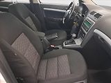 Škoda Octavia (2012) 1.6 TDI, Automat, Tempomat - náhled 9