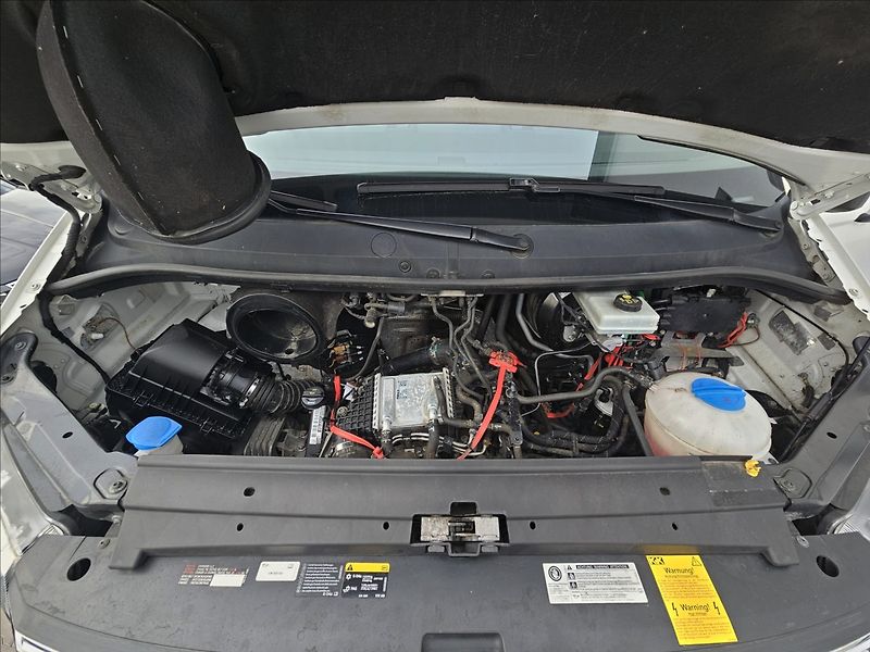 Volkswagen Crafter 2,0 TDi 103KW NAVI KAMERA DPH - fotka 30 z 32