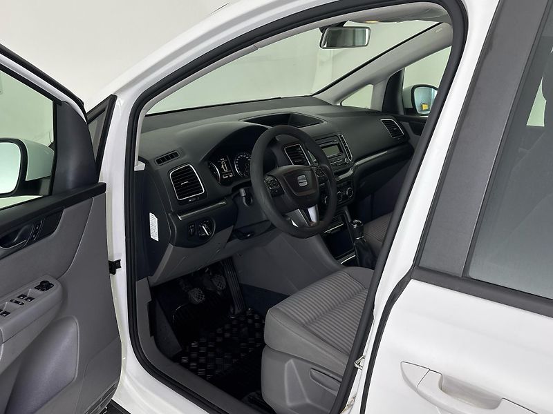 Seat Alhambra Reference - fotka 6 z 25