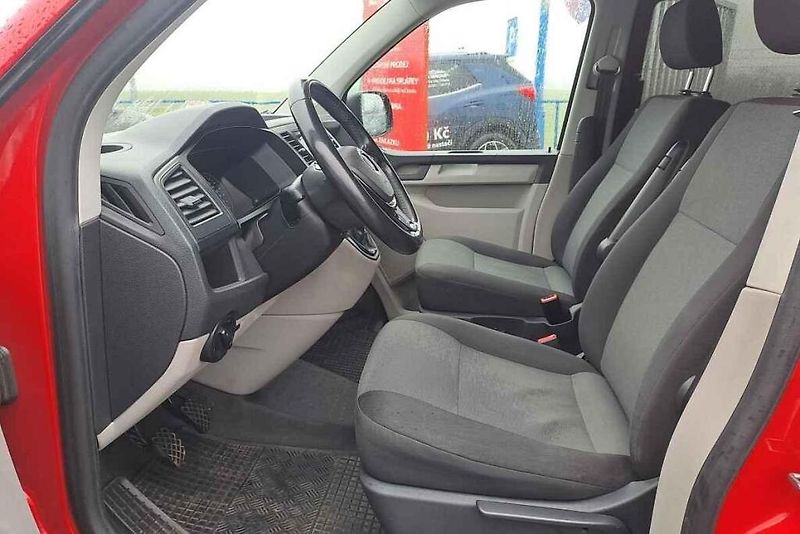 Volkswagen Transporter T6 2.0 TDI.