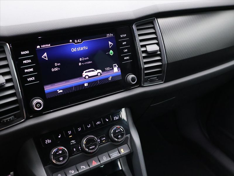 Škoda Kodiaq 2,0 TDI 110kW Sportline Webast - fotka 24 z 35