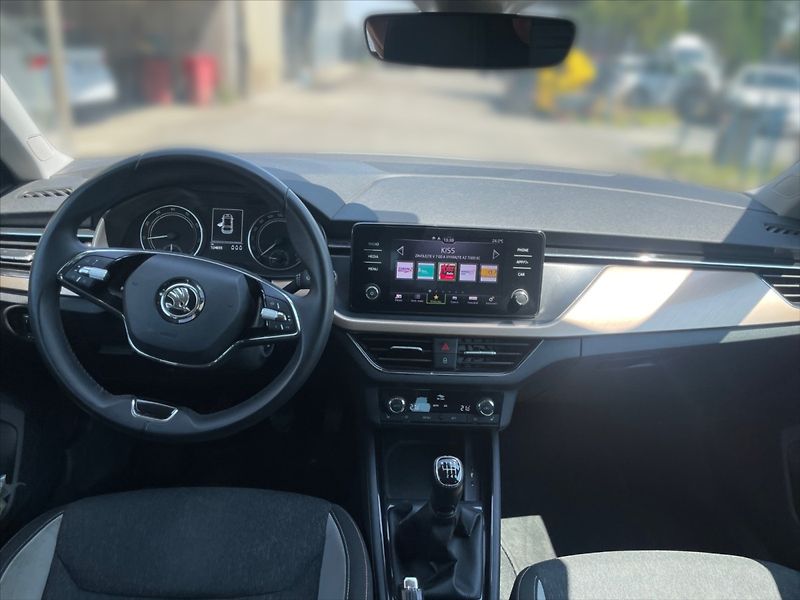 Škoda Scala 1,0 TSI Style - fotka 9 z 11