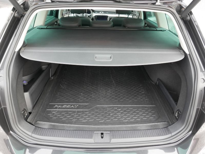 Volkswagen Passat 1,4 TSI GTE REZERVACE - fotka 13 z 44