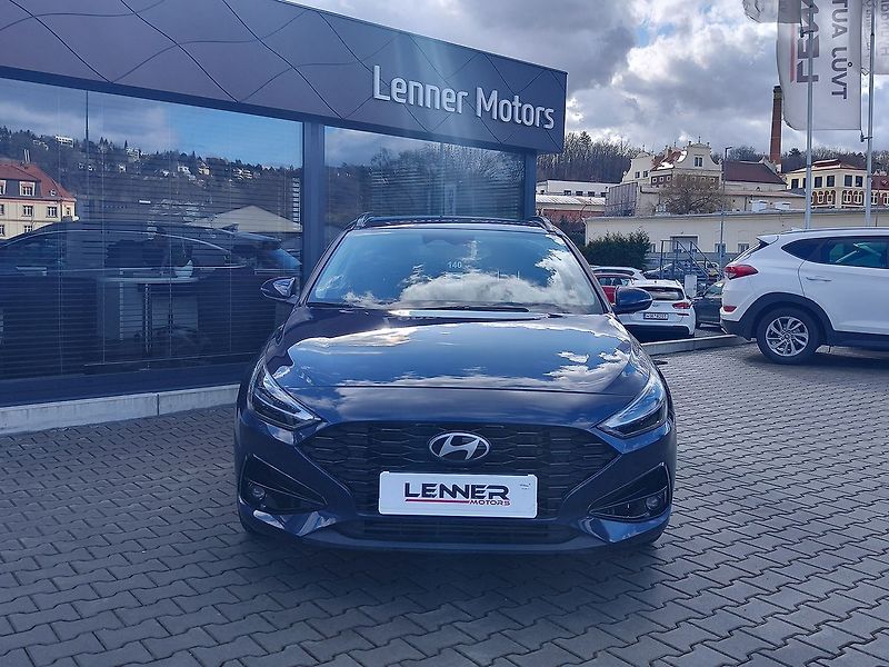 Hyundai i30 1.5 T-GDI/103kW Style DCT - fotka 2 z 31