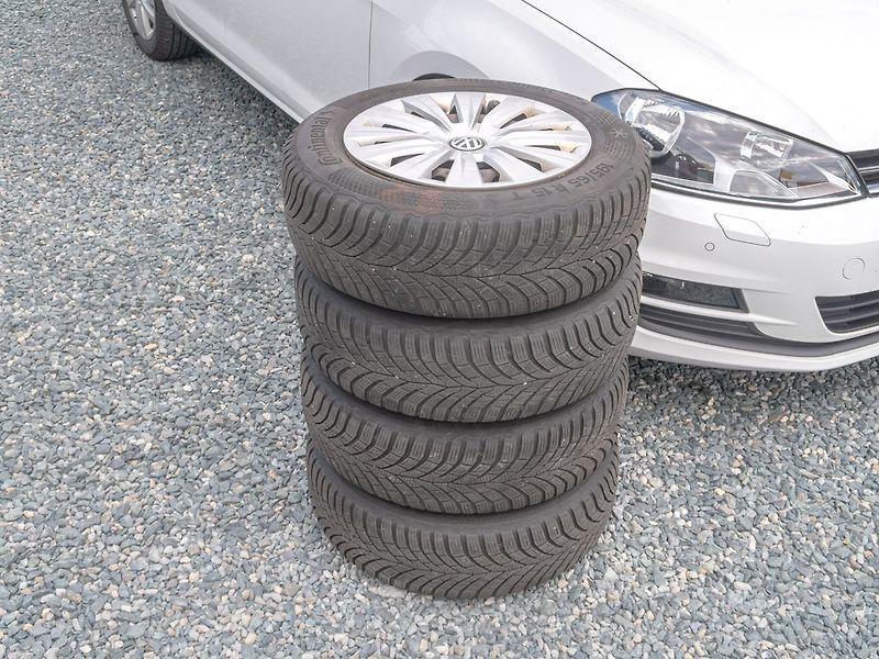Volkswagen Golf (2014) 1.6TDI 77KW – 2x KOLA - fotka 37 z 40