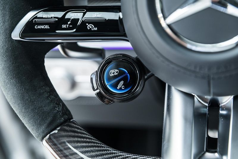 Mercedes-Benz GLE 53 AMG 4M kupé*Karbon*Premium+ - fotka 26 z 41