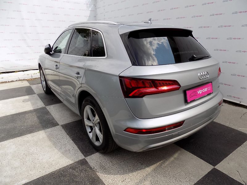 Audi Q5 (2020) 40TDI/S-Line/PANO/4x4/LED/ - fotka 3 z 45