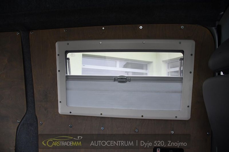 Volkswagen T6 2.0TDi 103kW L2H2 - fotka 45 z 53