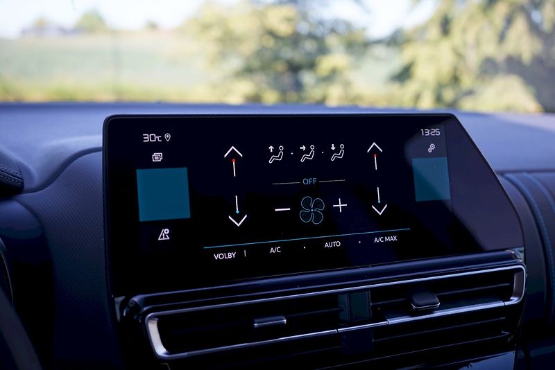 Citroën C5 Aircross (2025) MAX Hybrid 136 ë-DCS6 - fotka 12 z 27