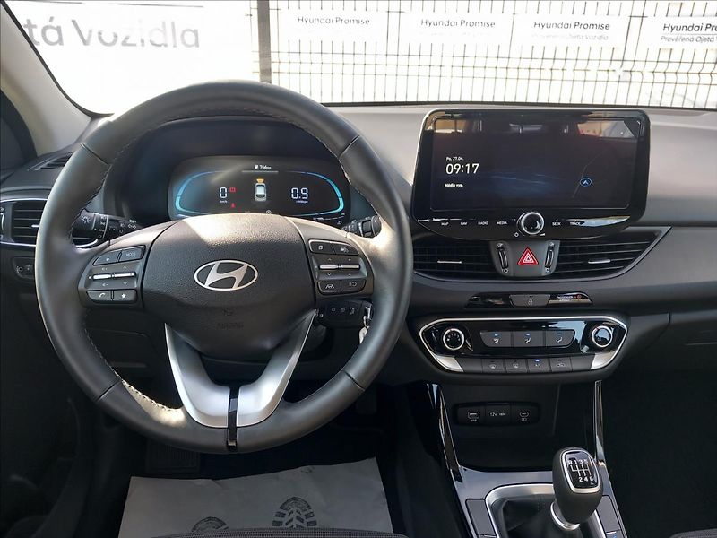 Hyundai i30 1,0 T-GDI MT SMART - fotka 9 z 20