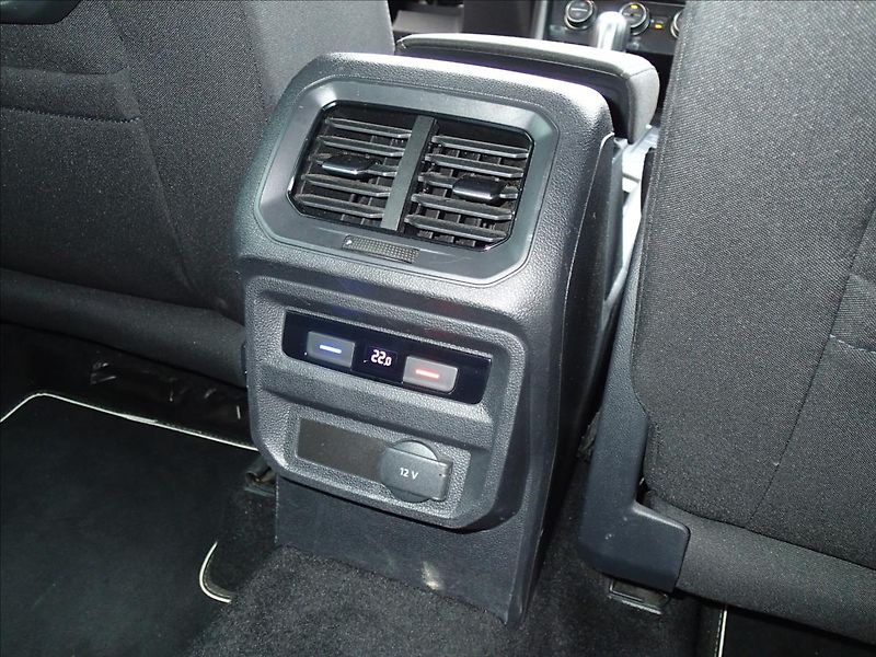 Volkswagen Tiguan 2,0 ČR, 4x4, Tažné - fotka 59 z 73