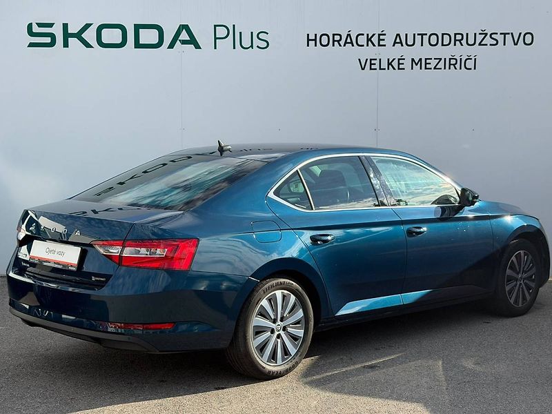 Škoda Superb Style 1,5 TSI 110 kW 6° MP - fotka 2 z 20