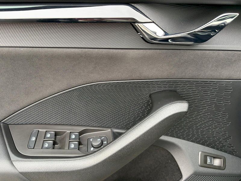 Škoda Octavia (2024) DSG 2.0 TSI / 180 kW /RS - fotka 13 z 33