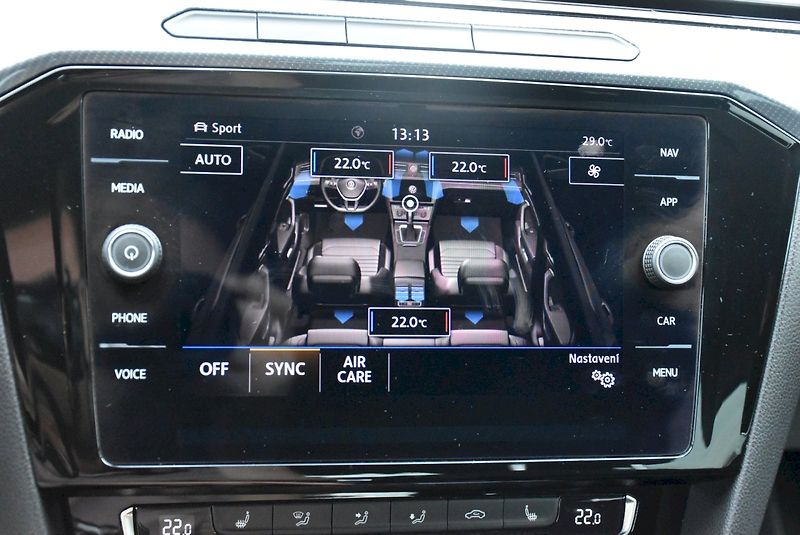 Volkswagen Arteon (2018) R-Line  2.0 BITDI 176kW 4x4 DS - fotka 20 z 32