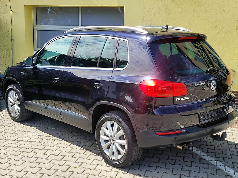 Volkswagen Tiguan 2,0 TDi DSG 4motion SERV.KNÍŽK - fotka 9 z 41